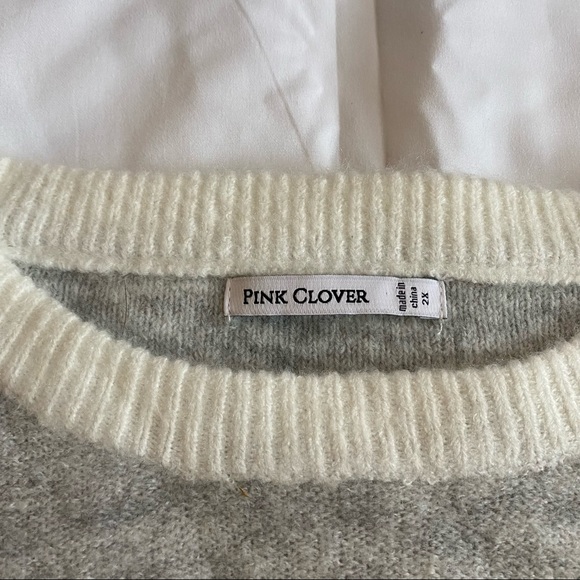 Pink Clover Sweater - Picture 2 of 2